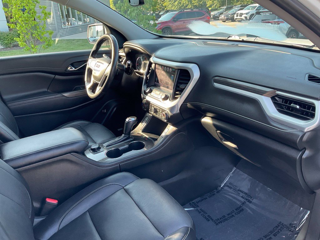 Used 2019 GMC Acadia SLT FWD image 16