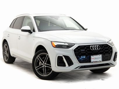 New 2025 Audi Q5 e Premium Plus