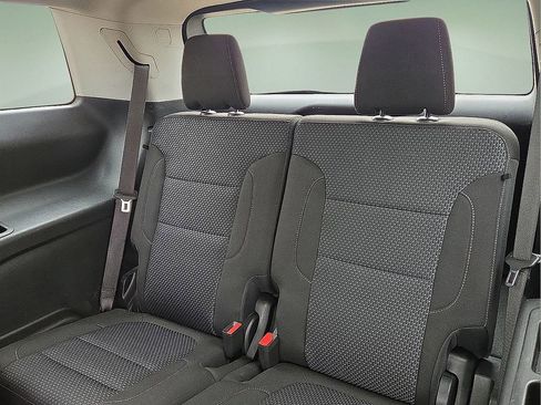 Used 2023 GMC Acadia SLE w/ Driver Convenience Package image 19