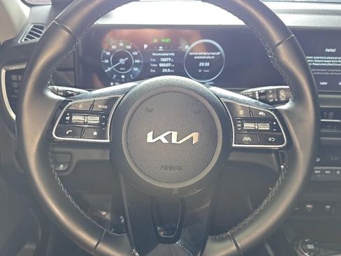 Used 2025 Kia Seltos EX FWD image 9