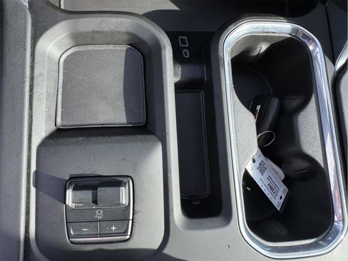 Used 2024 GMC Sierra 3500 Denali AWD/4WD image 22