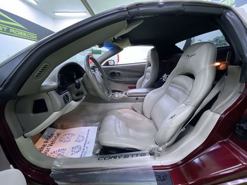 Used 2003 Chevrolet Corvette Convertible w/ Preferred Equipment Group1 image 17