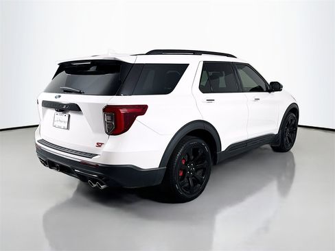 Used 2023 Ford Explorer ST w/ Equipment Group 401A image 9