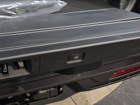 New 2026 Ford Expedition Active image 13