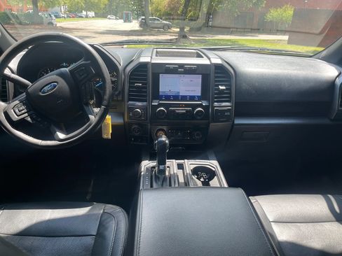 Used 2019 Ford F150 XLT w/ Equipment Group 302A Luxury AWD/4WD image 15