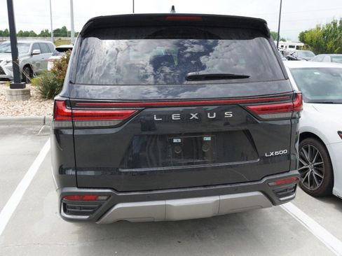 Used 2026 Lexus LX 600 4WD w/ Accessory Package (Z1) image 7