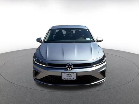 Used 2025 Volkswagen Jetta S image 4