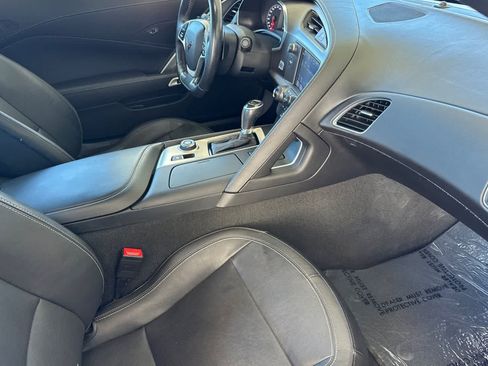 Used 2019 Chevrolet Corvette Stingray Coupe w/ Carbon Flash Badge Package RWD image 14