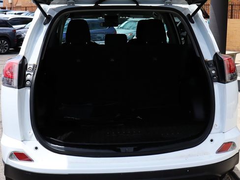 Used 2018 Toyota RAV4 LE w/ All Weather Liner Package FWD image 24