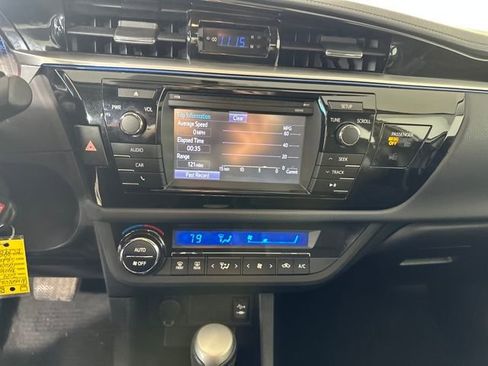 Used 2014 Toyota Corolla S image 21