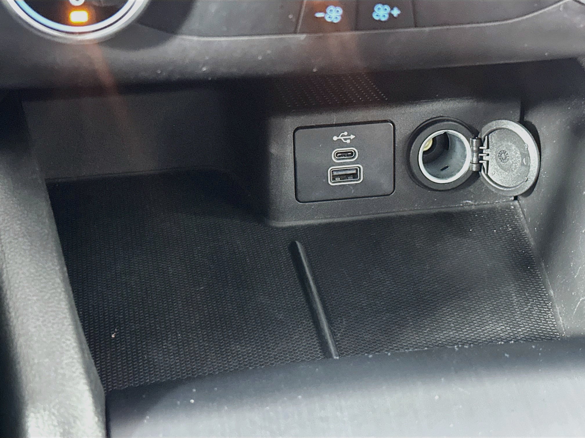 Used 2025 Ford Escape ST-Line FWD image 26