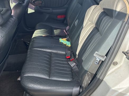 Used 2002 Pontiac Grand Prix GTP image 17