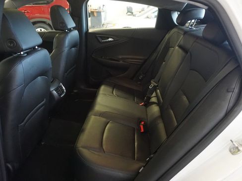 Used 2016 Chevrolet Malibu Premier w/ Driver Confidence Package II FWD image 21