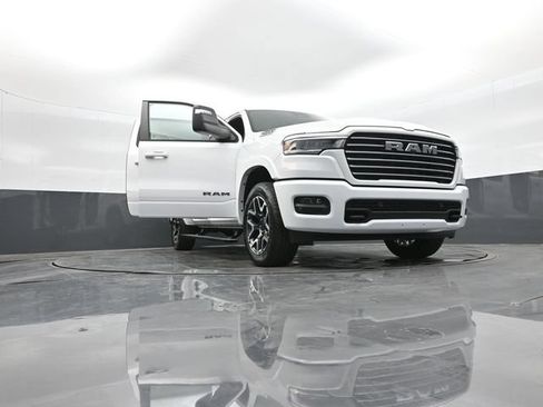 Used 2025 RAM 1500 Laramie AWD/4WD image 51