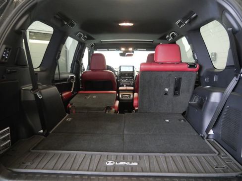 Certified 2023 Lexus GX 460 Luxury w/ Sport Design Package AWD/4WD image 34