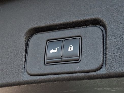Used 2021 Nissan Rogue SL w/ Premium Package image 39