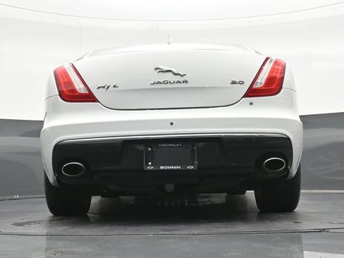 Used 2016 Jaguar XJ L Portfolio RWD image 26
