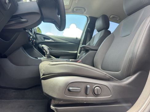 Used 2024 Buick Encore GX Preferred w/ Comfort Package FWD image 13