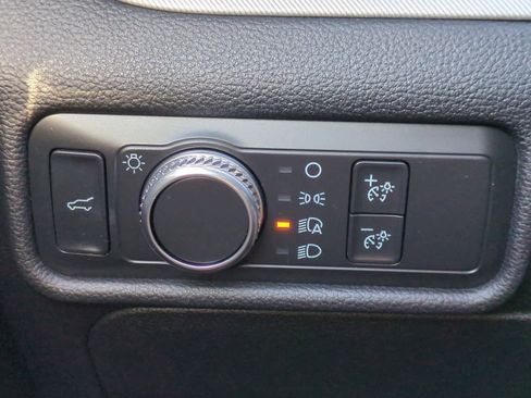 Used 2020 Ford Explorer XLT w/ Class III Trailer Tow Package image 29