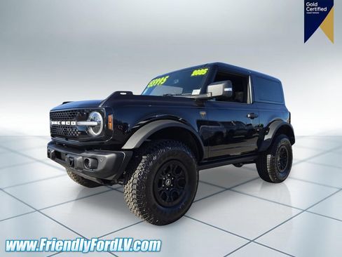 Certified 2025 Ford Bronco Badlands w/ Sasquatch Package AWD/4WD image 2
