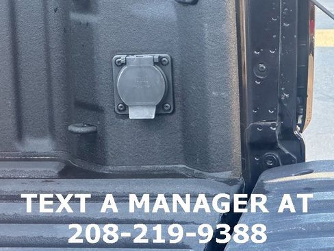 Used 2022 GMC Sierra 1500 AT4 w/ AT4 Premium Package image 21