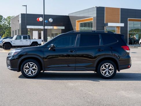 Used 2021 Subaru Forester Premium w/ Popular Package #1 AWD/4WD image 4