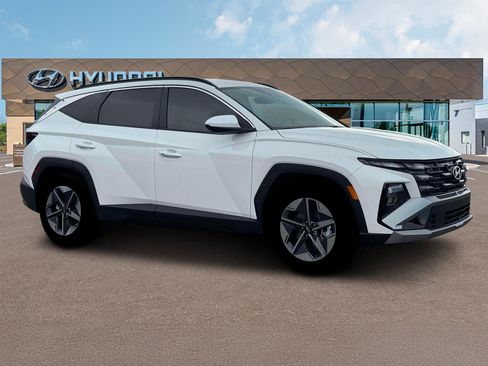 New 2026 Hyundai Tucson SEL FWD image 10