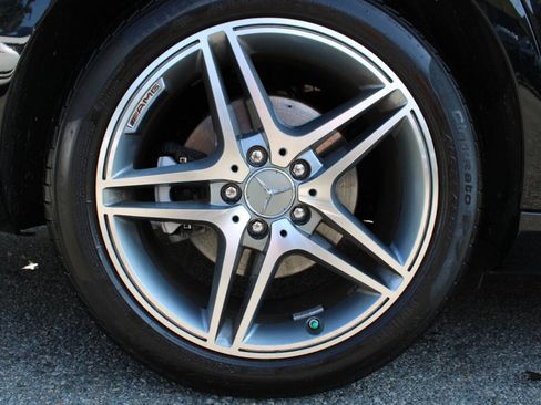 Used 2017 Mercedes-Benz E 300 4MATIC image 18