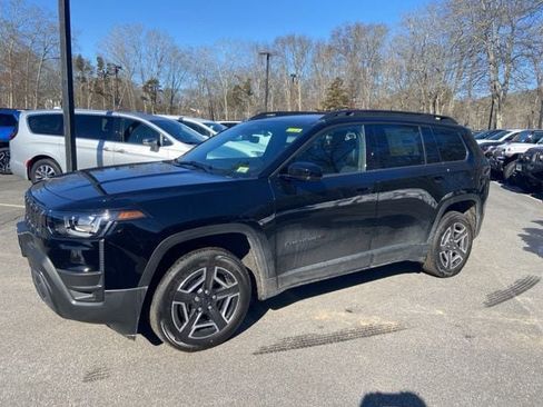 Certified 2026 Jeep Cherokee Limited AWD/4WD image 23