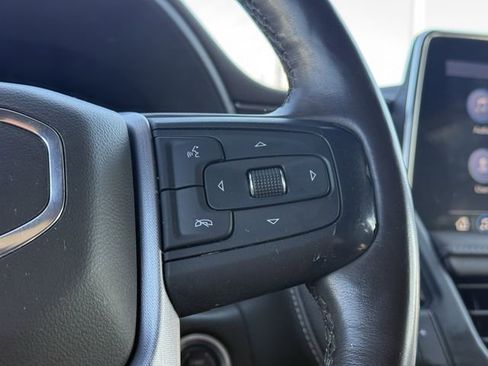 Used 2021 GMC Yukon XL SLT w/ SLT Premium Package image 24