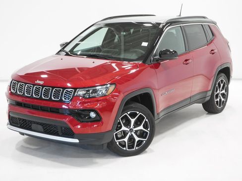 Certified 2025 Jeep Compass Limited w/ Sun & Sound Group image 2