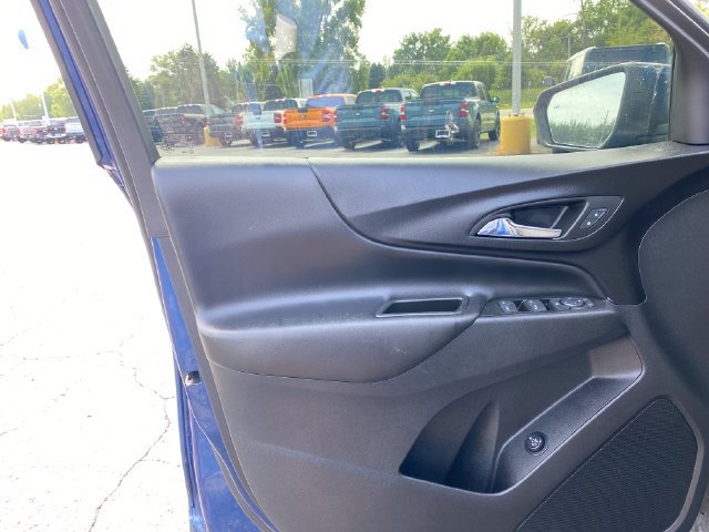 Used 2023 Chevrolet Equinox LT FWD image 17