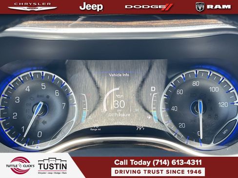 Used 2023 Chrysler Pacifica Limited FWD image 34