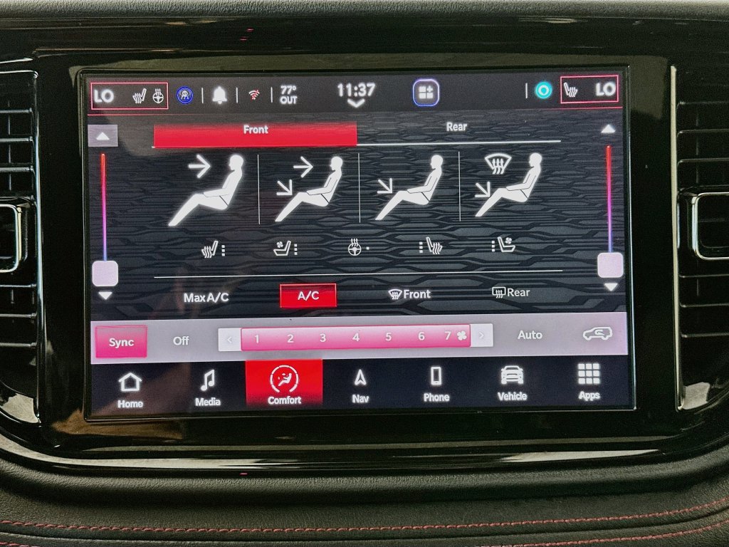 Used 2023 Dodge Durango GT AWD/4WD image 18