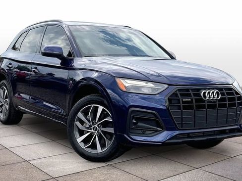Used 2025 Audi Q5 Premium AWD/4WD image 2