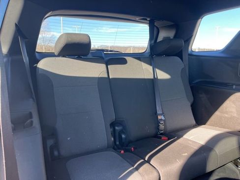 Used 2023 Chevrolet Traverse LT image 45