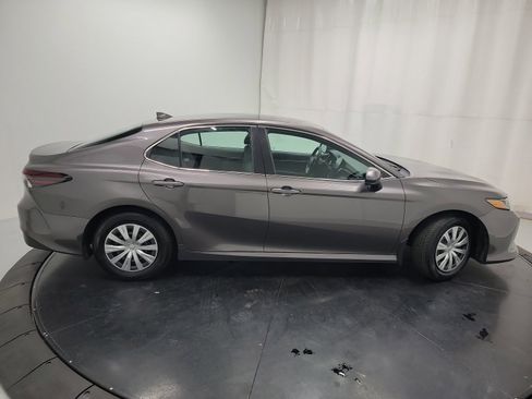 Used 2023 Toyota Camry LE image 11