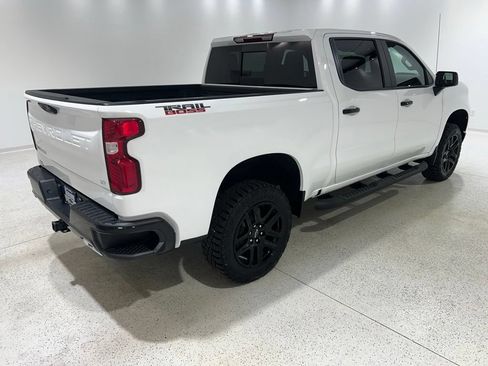 Used 2026 Chevrolet Silverado 1500 LT Trail Boss w/ Convenience Package II AWD/4WD image 5