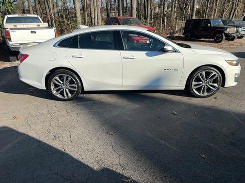 Used 2023 Chevrolet Malibu LT image 4