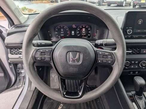 Used 2023 Honda Accord EX image 21