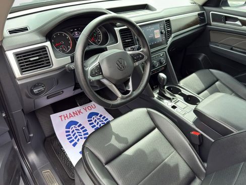 Used 2021 Volkswagen Atlas SE FWD image 11