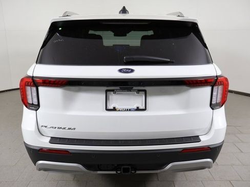 New 2026 Ford Explorer Platinum image 6