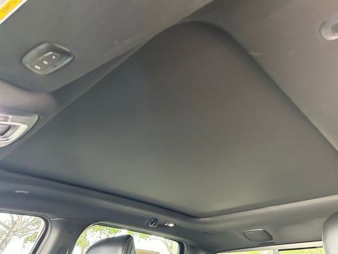 Used 2023 RAM 1500 Laramie RWD image 11