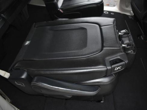 Used 2020 Chrysler Voyager Lxi image 19