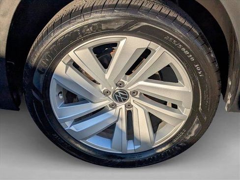 Used 2021 Volkswagen Atlas SE image 21