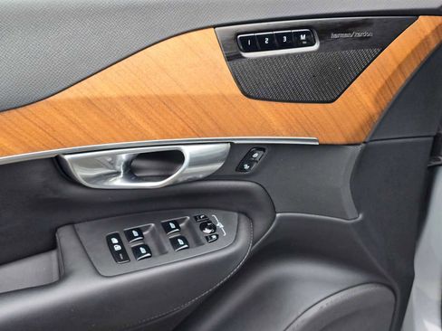 Certified 2024 Volvo XC90 T8 Plus w/ Protection Package Premier image 24