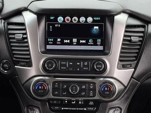 Used 2016 Chevrolet Suburban LT w/ Luxury Package image 17