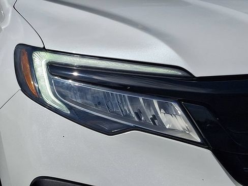 Used 2021 Honda Pilot Black Edition image 12