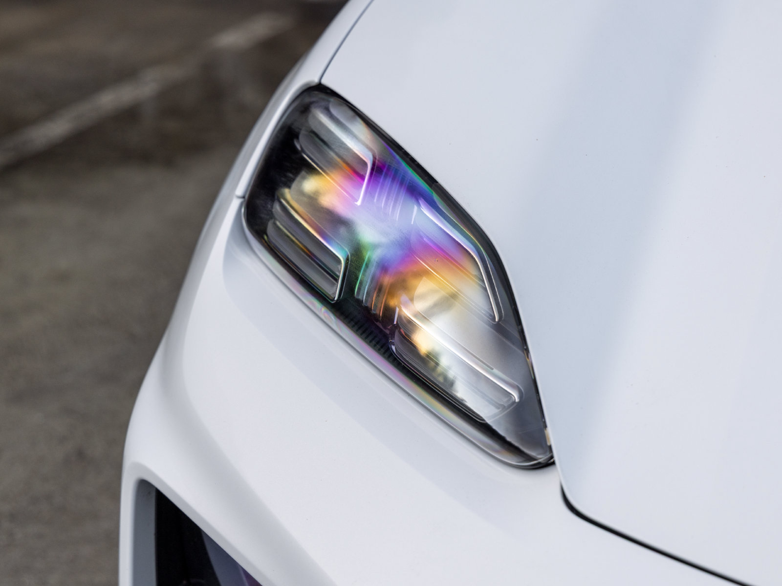 Certified 2025 Porsche Macan 4S Electric AWD/4WD image 14