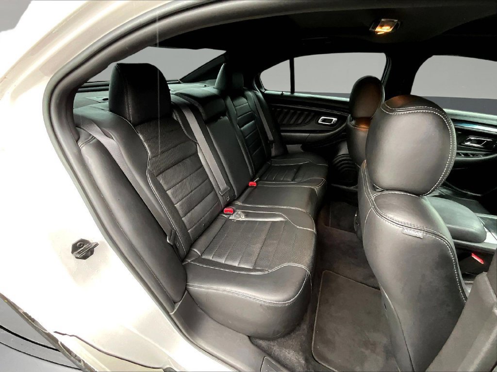 Used 2018 Ford Taurus SHO w/ Driver Assist Package AWD/4WD image 28